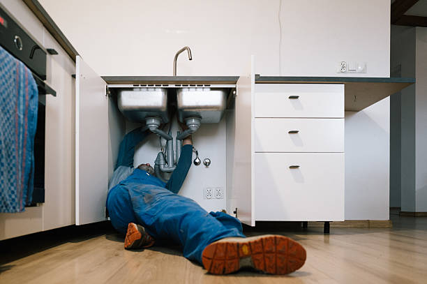 Professional Emergency Plumber technician working in Landisville, PA